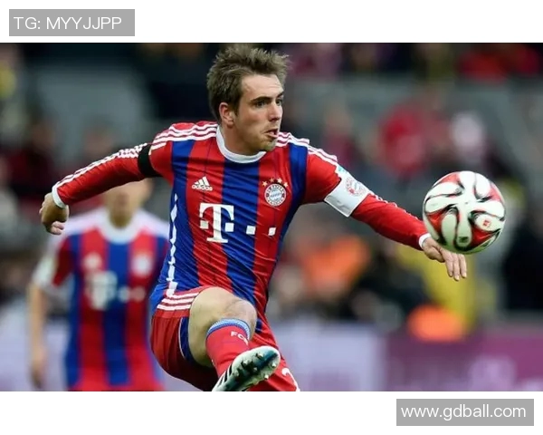 全球足球历史上获得荣誉最多的明星球员揭秘与成就分析