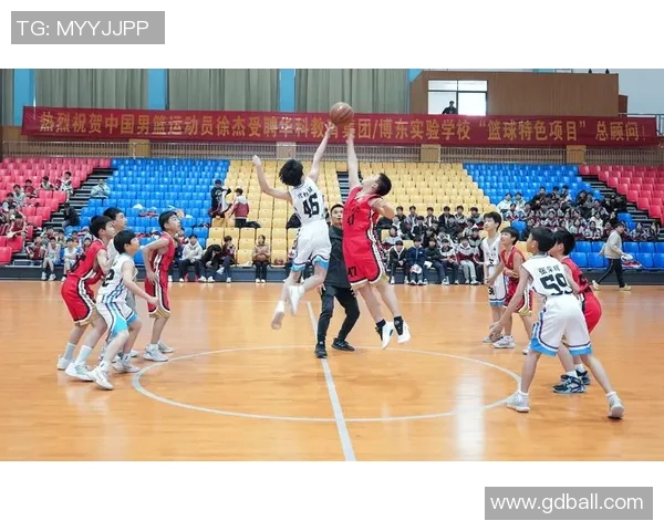 东方明星篮球教练培训助力青少年成长与篮球技能提升的全新课程体验
